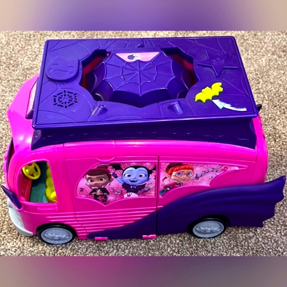 Disney Vamperina Van